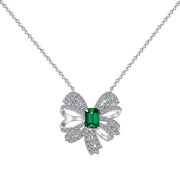 ˇGilded EraˇLuxurious Flower Shape Emerald Cut Necklace