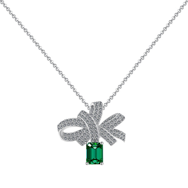 ˇGilded EraˇLuxurious Flower Shape Emerald Cut Necklace