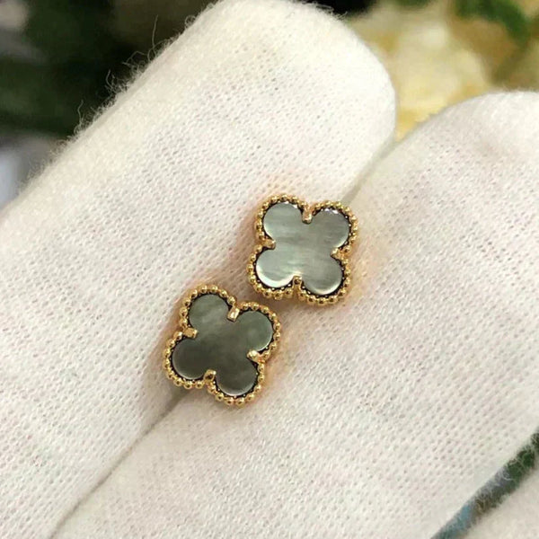 ˇGilded EraˇCLOVER MINI 9.5MM GRAY MOP EARRINGS