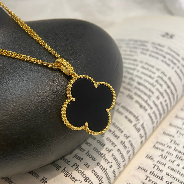 ˇGilded EraˇCLOVER 25MM NECKLACE GOLD ONYX