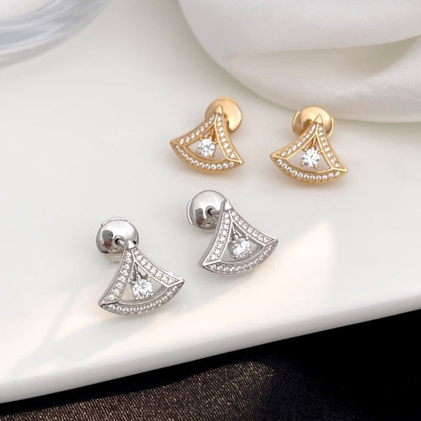 ˇGilded EraˇDREAM MINI DIAMOND STUD EARRINGS