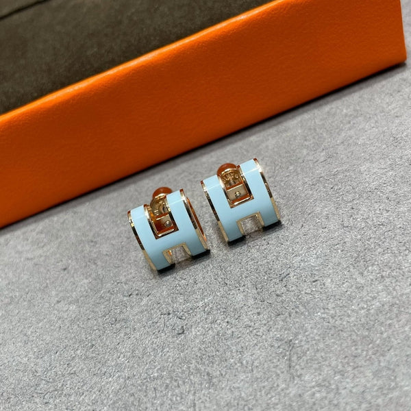 ˇGilded EraˇPOP H SKY BLUE STUD EARRINGS
