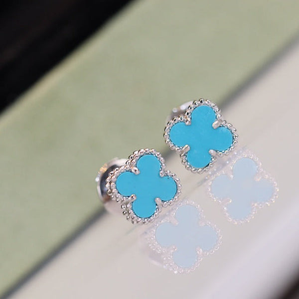 ˇGilded EraˇCLOVER MINI TURQUOISE SILVER STUD EARRINGS