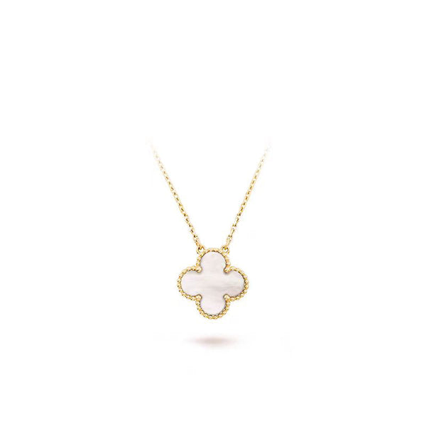 ˇGilded EraˇCLOVER 15MM MEDIUM WHITE MOP NECKLACE