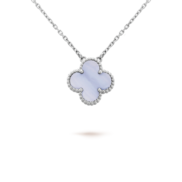 ˇGilded EraˇCLOVER 15MM BLUE CHALCEDONY NECKLACE SILVER