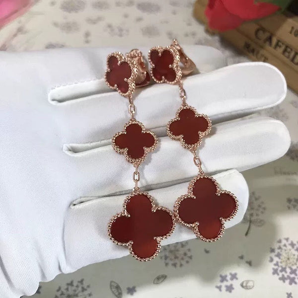 ˇGilded EraˇCLOVER 3 MOTIF CARNELIAN DROP EARRINGS