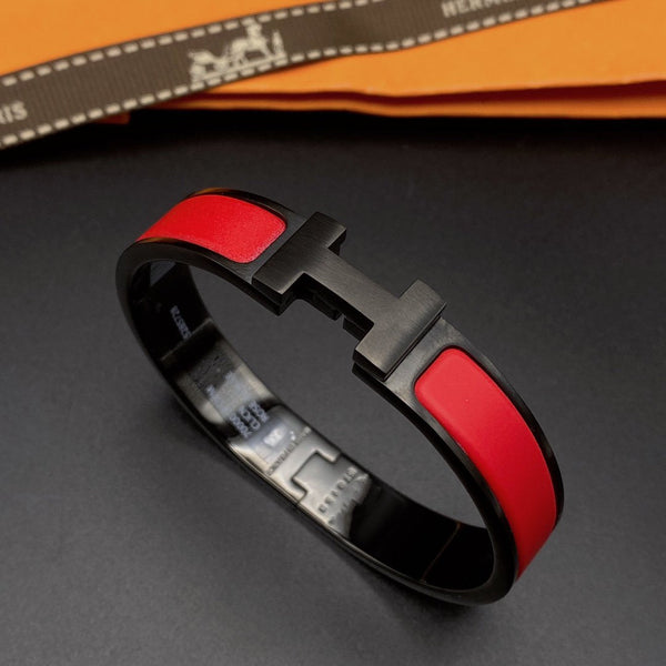 ˇGilded EraˇCLIC HM SO BLACK RED BRACELET