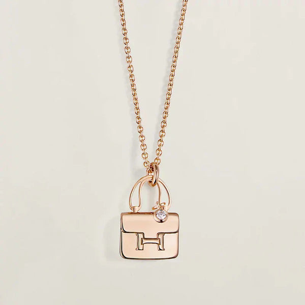 ˇGilded EraˇAMULETTE PEDANT ROSE GOLD NECKLACE