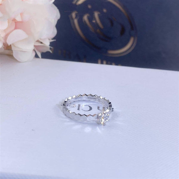 ˇGilded EraˇBEE LOVE RING SILVER 1 DIAMOND