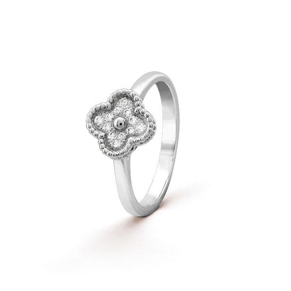ˇGilded EraˇCLOVER DIAMOND RING